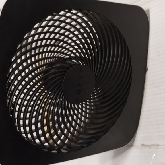 Treva 10" Inch Portable Fan pre-owned WORKS GREAT!!! - Picture 4 of 4